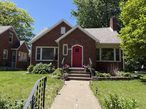 1938 Leclaire St, Davenport, IA 52803