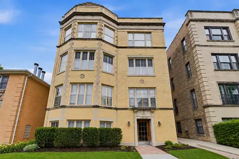 2060 W Farwell Ave #2, Chicago, IL 60645