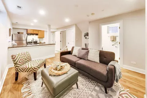 Living - 1620 N Artesian Ave, Chicago, IL 60647 photo 8 of 8