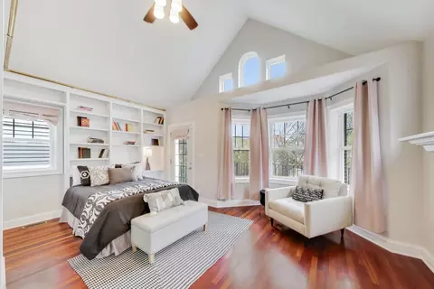 Bedroom - 1620 N Artesian Ave, Chicago, IL 60647 photo 3 of 8