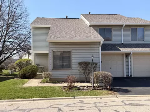 772 Colorado Ct #772, Carol Stream, IL 60188