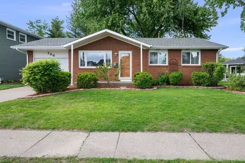 766 W 43rd St, Davenport, IA 52806
