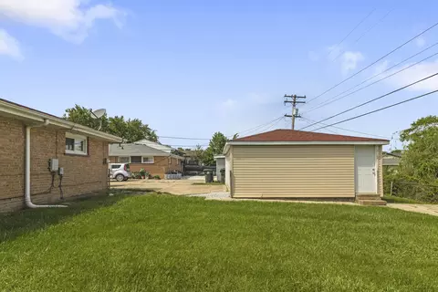 Exterior - 16343 Dixie Hwy, Markham, IL 60428 photo 4 of 5