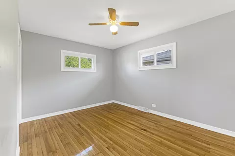 Bedroom - 16343 Dixie Hwy, Markham, IL 60428 photo 5 of 5