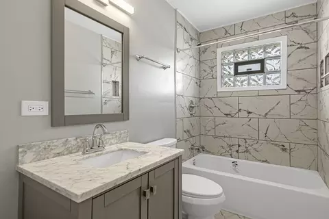 Bath - 16343 Dixie Hwy, Markham, IL 60428 photo 1 of 1
