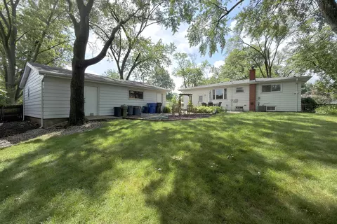 604 E Cedar Ln, Mount Prospect, IL 60056 photo 8