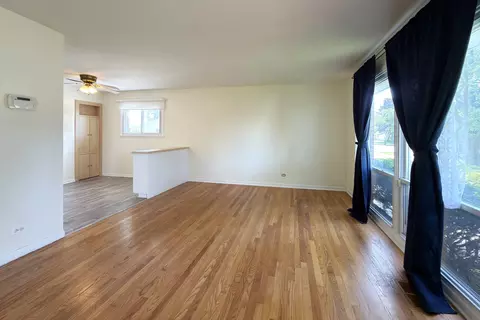 604 E Cedar Ln, Mount Prospect, IL 60056 photo 11