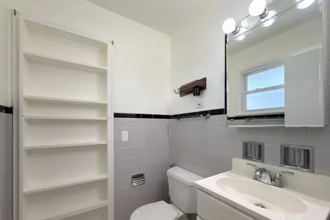 604 E Cedar Ln, Mount Prospect, IL 60056 photo 20