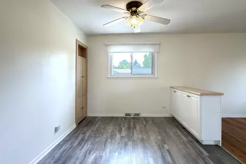 604 E Cedar Ln, Mount Prospect, IL 60056 photo 14