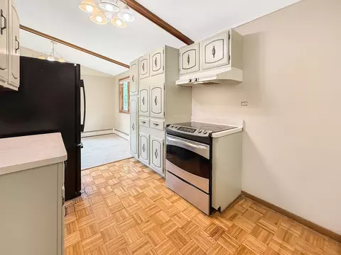 Kitchen - 814 Pinecrest Dr, Rantoul, IL 61866 photo 5 of 5