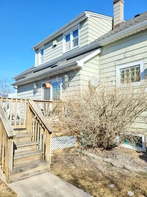 Exterior - 7710 W 66th St, Summit, IL 60501 photo 2 of 5