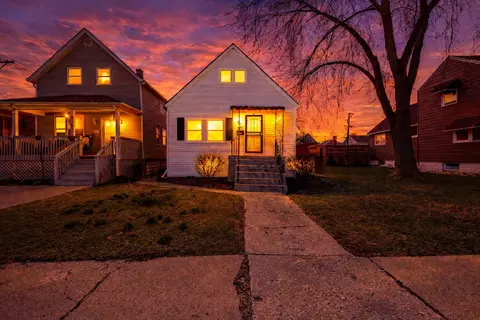 82 Isa Ave, Chicago Heights, IL 60411