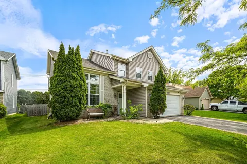 13827 S Petersburg Dr, Plainfield, IL 60544