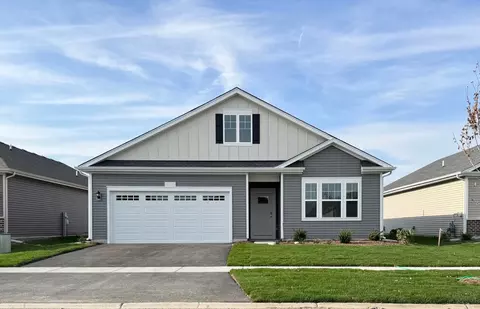 799 Mesa Ln, Pingree Grove, IL 60140