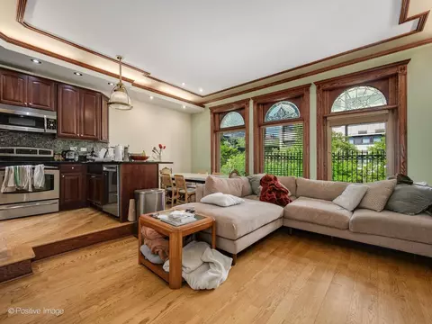 Living - 33 E Division St, Chicago, IL 60610 photo 5 of 9