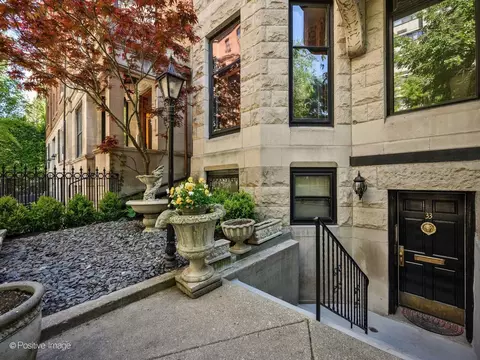 Other - 33 E Division St, Chicago, IL 60610 photo 1 of 5