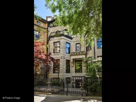 Exterior - 33 E Division St, Chicago, IL 60610 photo 2 of 4