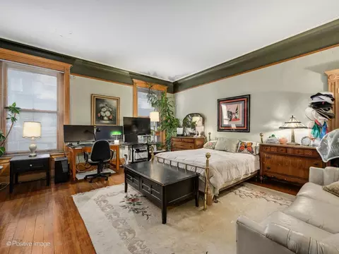 Bedroom - 33 E Division St, Chicago, IL 60610 photo 1 of 4