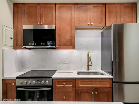 Kitchen - 33 E Division St, Chicago, IL 60610 photo 5 of 5