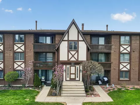 10571 Palos Pl #B, Palos Hills, IL 60465