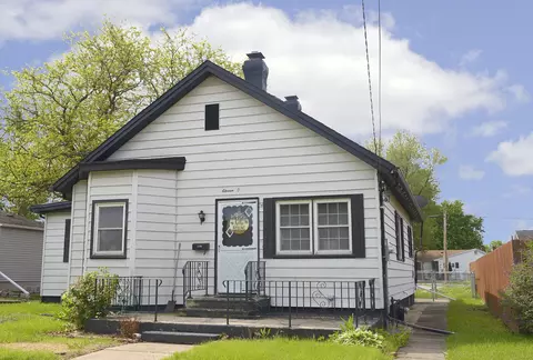 1105 W Lafayette St, Ottawa, IL 61350