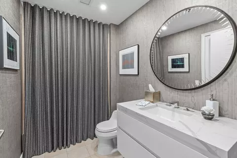 Bath - 250 E Pearson St #1007, Chicago, IL 60611 photo 2 of 3
