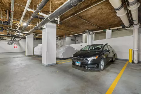 Exterior - 250 E Pearson St #1007, Chicago, IL 60611 photo 2 of 2