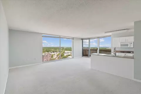 Living - 1720 Maple Ave #2240, Evanston, IL 60201 photo 3 of 4