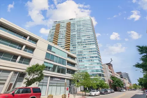 1720 Maple Ave #2240, Evanston, IL 60201