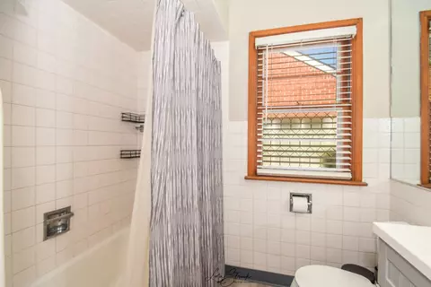 Bath - 655 S Wall St, Kankakee, IL 60901 photo 2 of 2