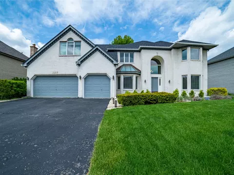 1837 Auburn Ave, Naperville, IL 60565