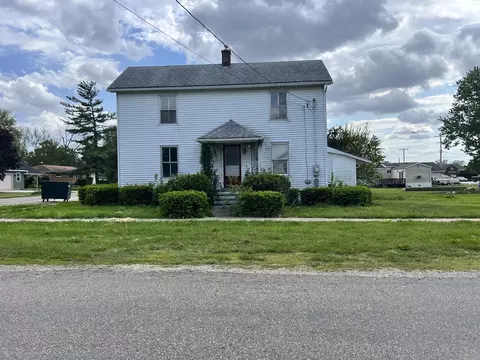 110 N Locust St, Loda, IL 60948