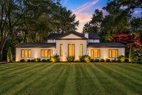 790 W Deerpath Rd, Lake Forest, IL 60045