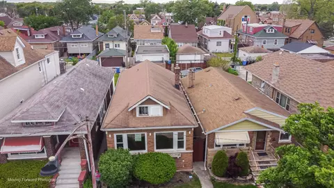 8618 S Loomis Blvd, Chicago, IL 60620