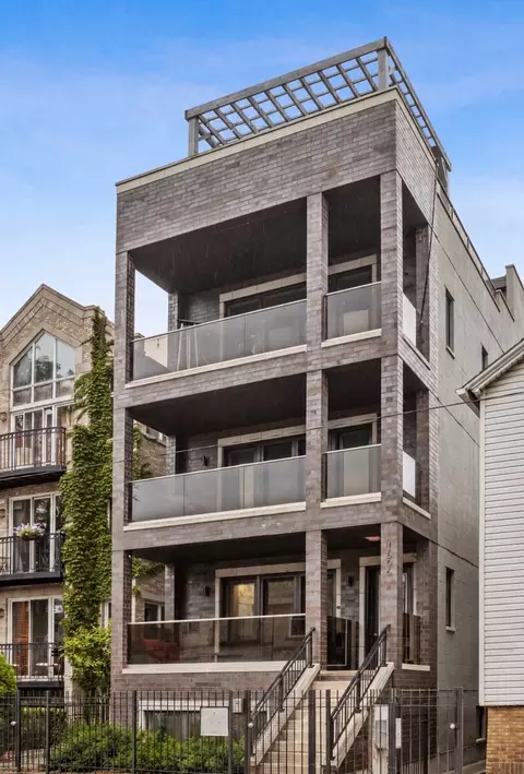 1506 W Superior St #1, Chicago, IL 60642
