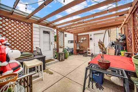 Exterior - 1604 Dobson St, Evanston, IL 60202 photo 2 of 6