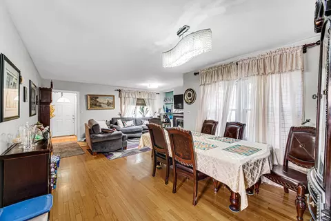 Dining - 1604 Dobson St, Evanston, IL 60202 photo 1 of 1