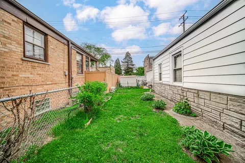 Exterior - 1604 Dobson St, Evanston, IL 60202 photo 6 of 6