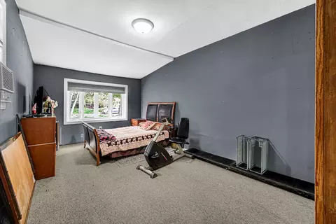Bedroom - 1604 Dobson St, Evanston, IL 60202 photo 4 of 4