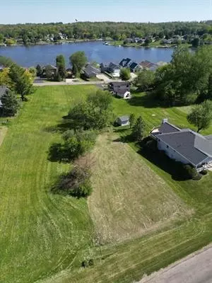 951 Lake Summerset Rd, Davis, IL 61019