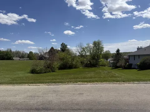 951 Lake Summerset Rd, Davis, IL 61019