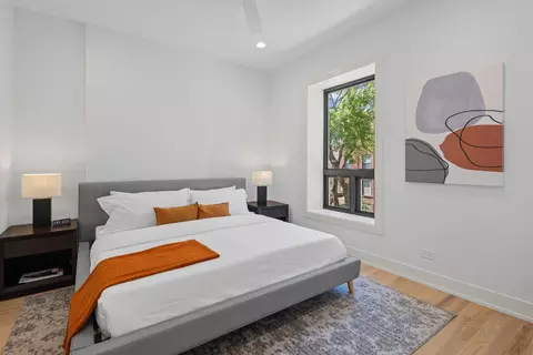 Bedroom - 433 E 46th Pl, Chicago, IL 60653 photo 1 of 5