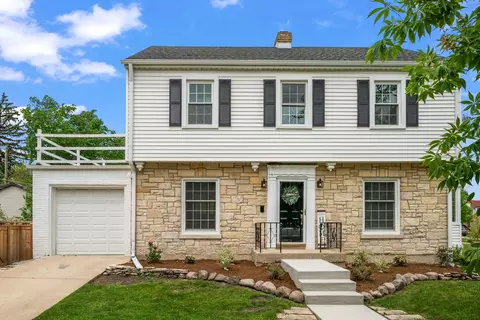 1014 S Chester Ave, Park Ridge, IL 60068