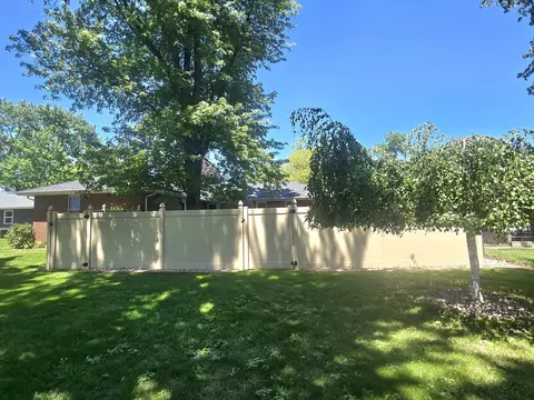 Exterior - 330 W Second South St, Chebanse, IL 60922 photo 5 of 13