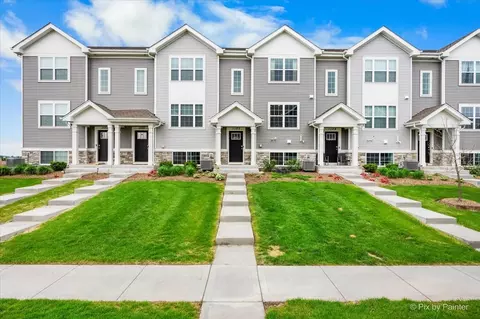 1107 Briar Glen Ct, Hampshire, IL 60140