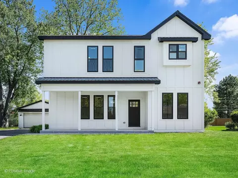751 Sunnyside Rd, Roselle, IL 60172