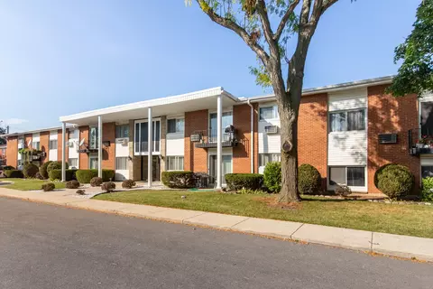 Other - 9500 Dee Rd #202B, Des Plaines, IL 60016 photo 1 of 7