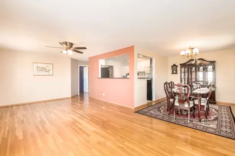 Dining - 9500 Dee Rd #202B, Des Plaines, IL 60016 photo 1 of 2