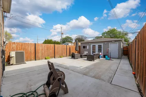 Exterior - 531 E 87th St, Chicago, IL 60619 photo 2 of 4