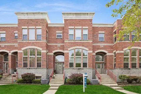 6635 W 64th Pl, Chicago, IL 60638